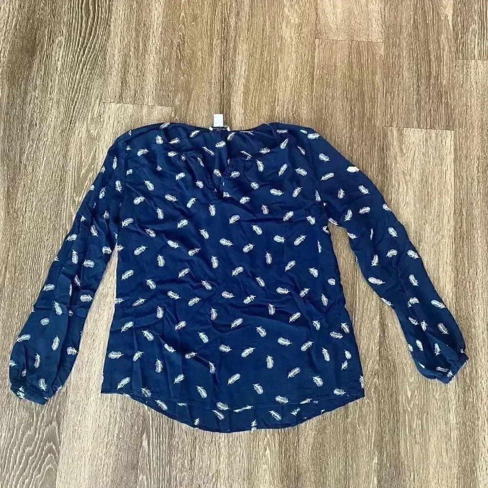 Womens Dalia Collection Blue Feather Print Blouse - S